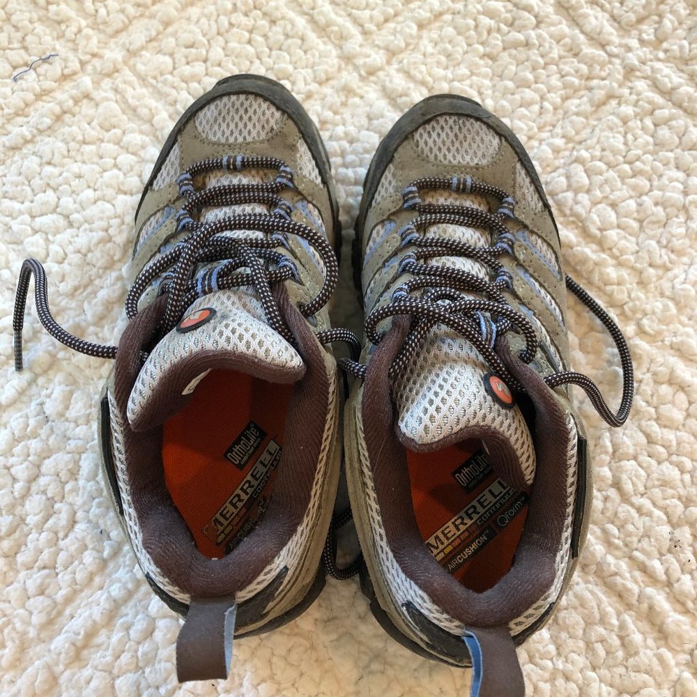 MERREL below ankle outdoor hiking shoes - size 6.5